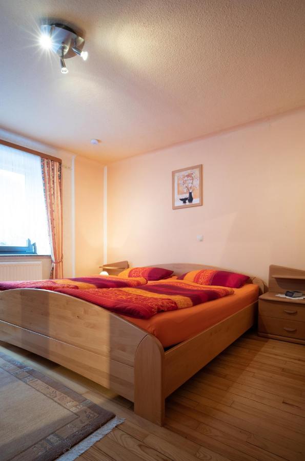 Ferienhaus Schaumbergblick 罗斯海姆 外观 照片