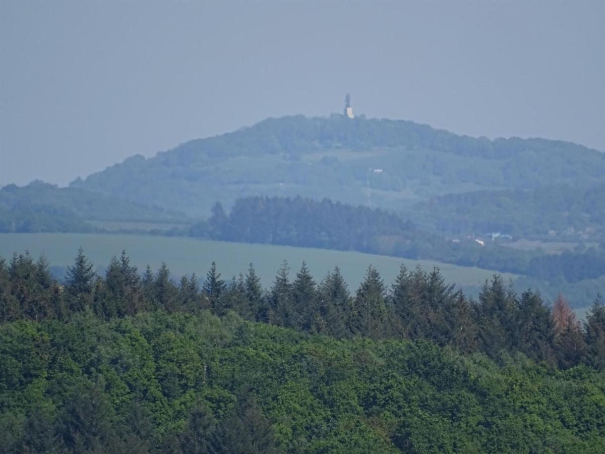 Ferienhaus Schaumbergblick 罗斯海姆 外观 照片